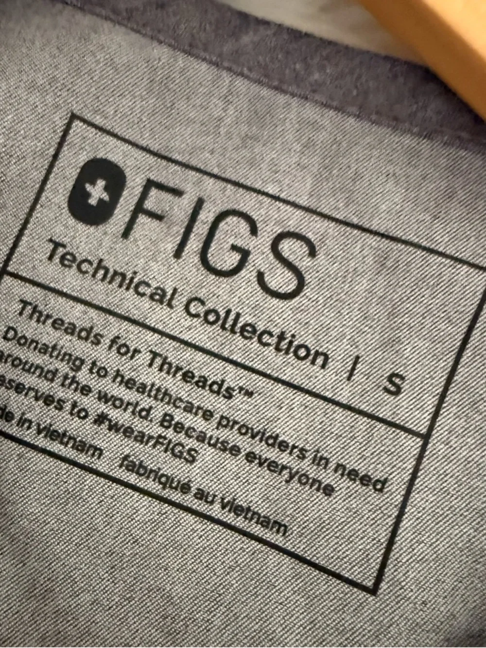 FIGS Scrub Set Small Gray Pink Ribbon Cancer Awareness Tansen Pants Chisec Top